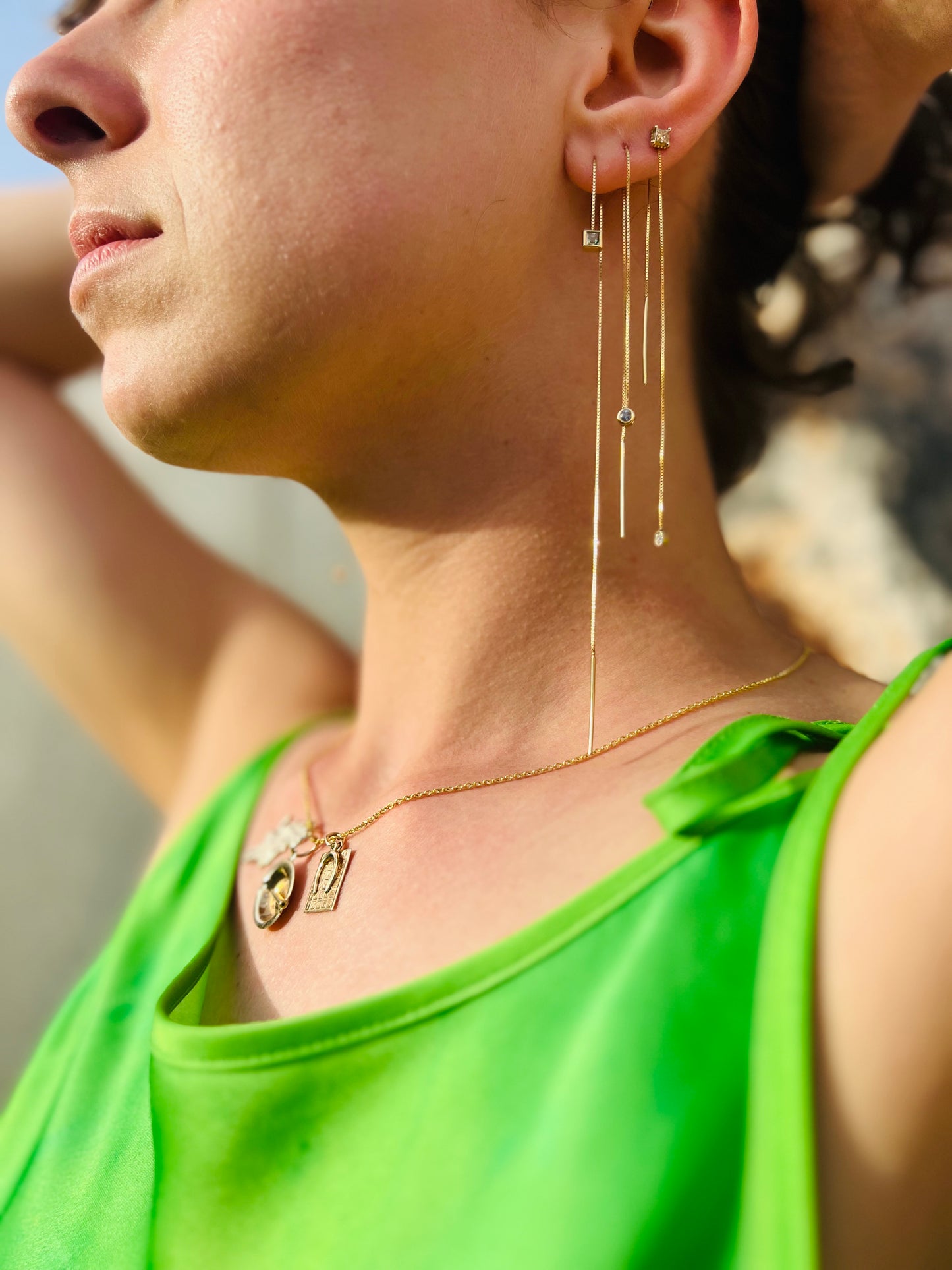 Baguette Diamond golden thread