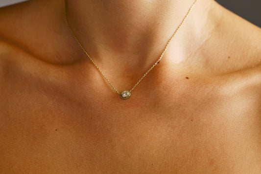 GREEN HALO NECKLACE